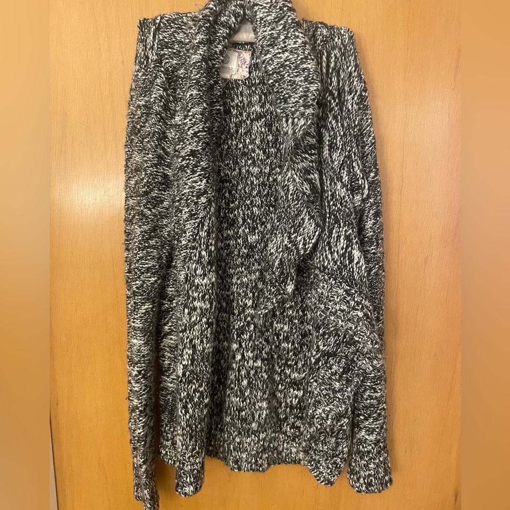 Ladies “element” sweater/cardigan